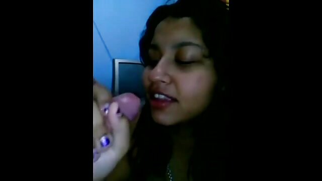 Guapas lesbianas bimbos tienen un xvideos idioma español trío buceando manguitos
